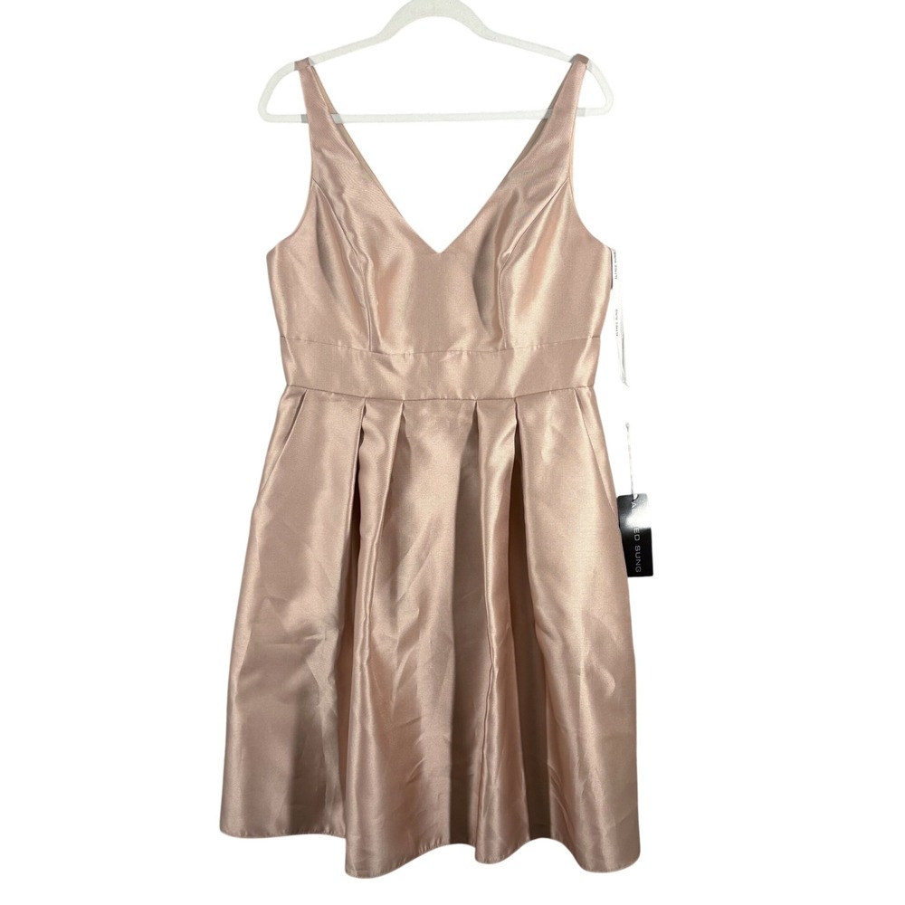 NEW Alfred Sung V-Neck Pleated Cocktail Dress Size 12 Pockets Cameo Beige D768 - Picture 2 of 9